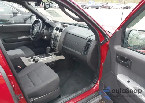 2011 Ford Escape Xlt from USA, damaged, VIN 1FMCU9DG1BKA25179